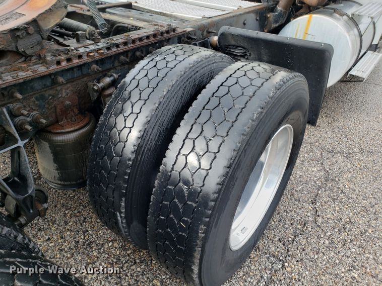 image for item DH5794 2013 International ProStar semi truck