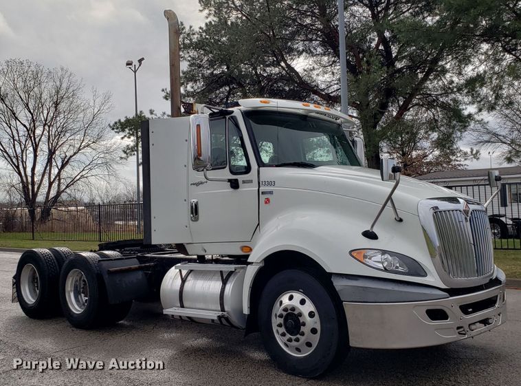 image for item DH5795 2013 International ProStar semi truck