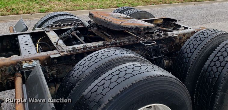 image for item DH5795 2013 International ProStar semi truck