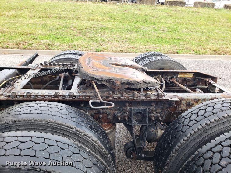 image for item DH5795 2013 International ProStar semi truck