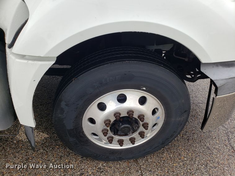 image for item DH5795 2013 International ProStar semi truck