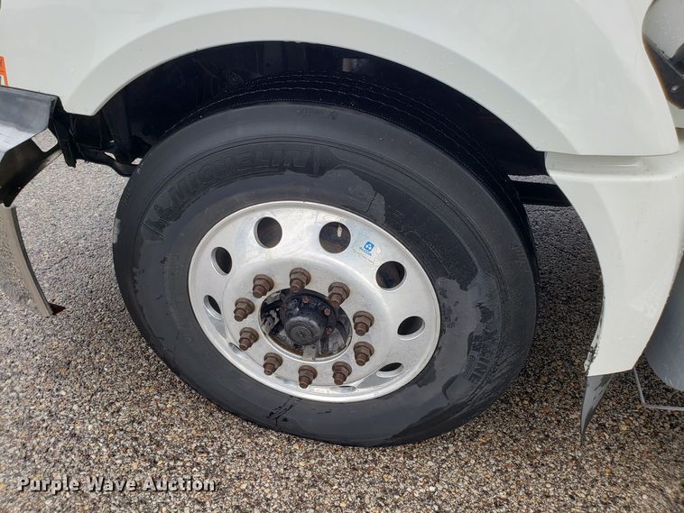 image for item DH5795 2013 International ProStar semi truck