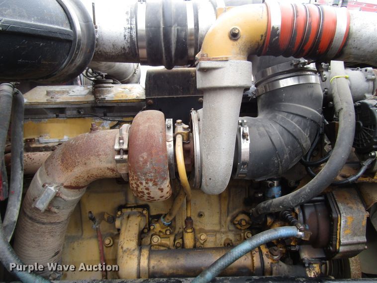 image for item DH8449 1996 Peterbilt 379 glider kit truck cab and chassis