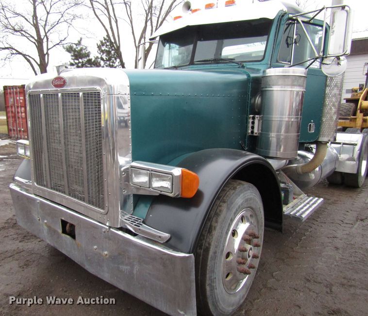 image for item DH8449 1996 Peterbilt 379 glider kit truck cab and chassis