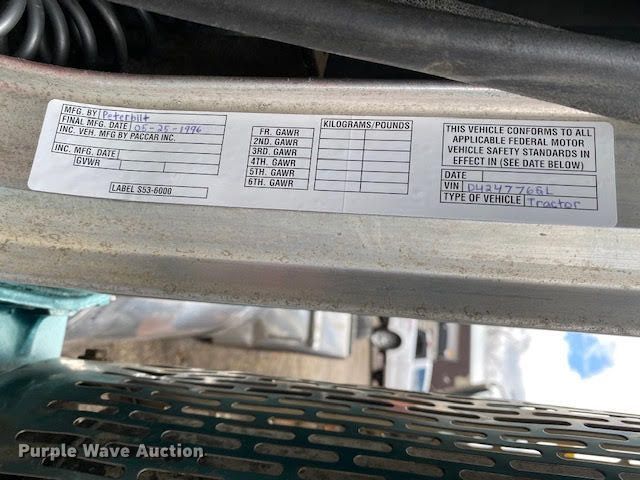 image for item DH8449 1996 Peterbilt 379 glider kit truck cab and chassis