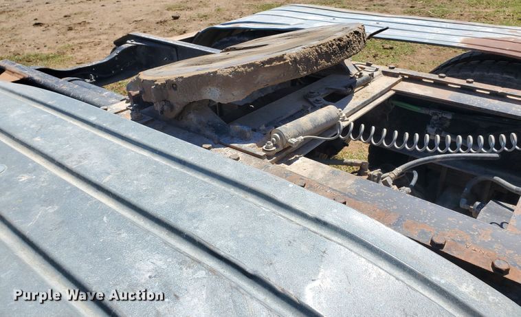 image for item DJ3124 1995 Ford L9000 AeroMax semi truck