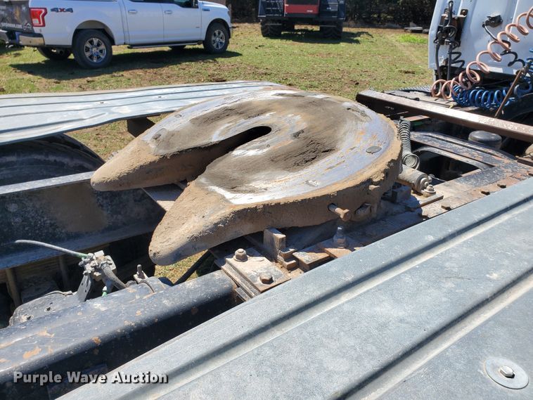 image for item DJ3124 1995 Ford L9000 AeroMax semi truck