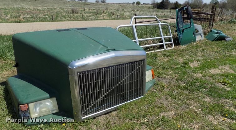 image for item DO9352 Truck parts