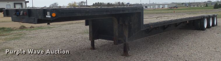 image for item EF9624 1998 Fontaine drop deck trailer