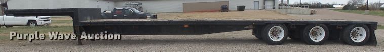image for item EF9624 1998 Fontaine drop deck trailer