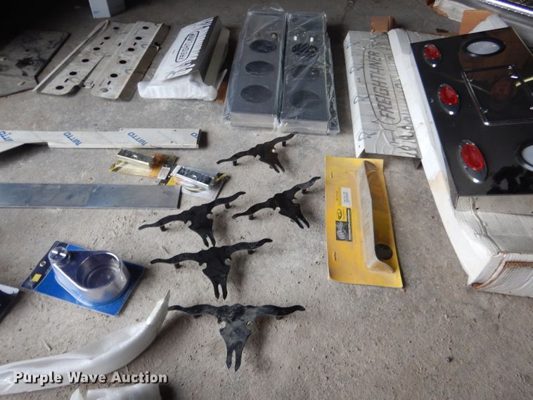 image for item FA9346 Truck parts