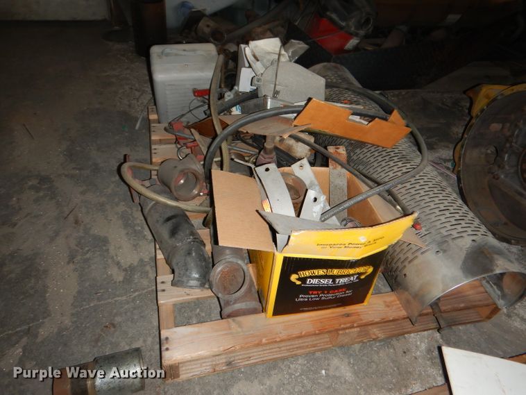 image for item FA9346 Truck parts