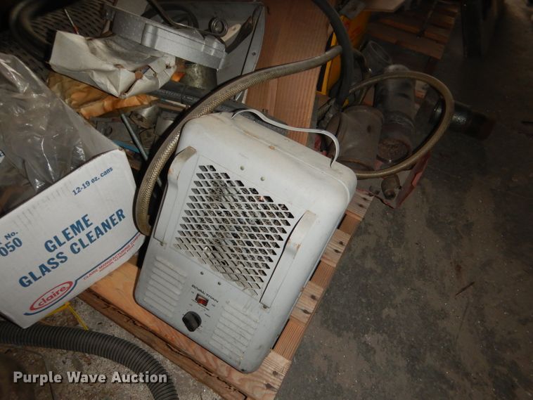 image for item FA9346 Truck parts