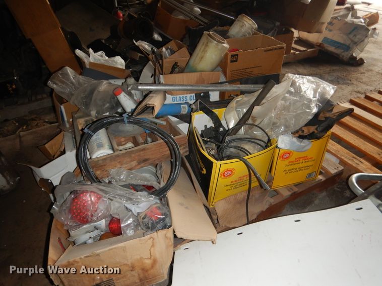 image for item FA9346 Truck parts