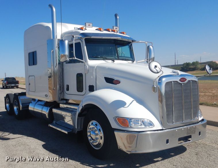 image for item GE9394 2012 Peterbilt 386 semi truck