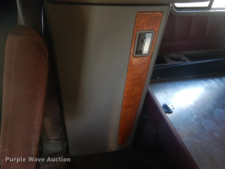 image for item GE9394 2012 Peterbilt 386 semi truck