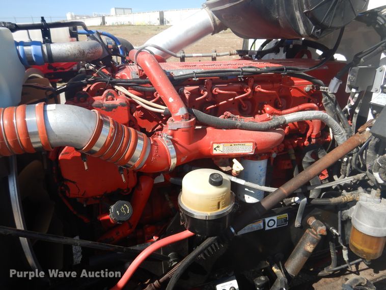 image for item GE9394 2012 Peterbilt 386 semi truck