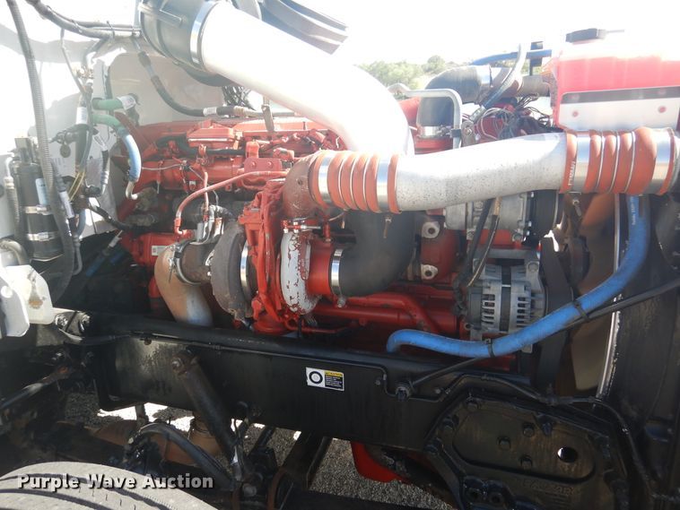 image for item GE9394 2012 Peterbilt 386 semi truck