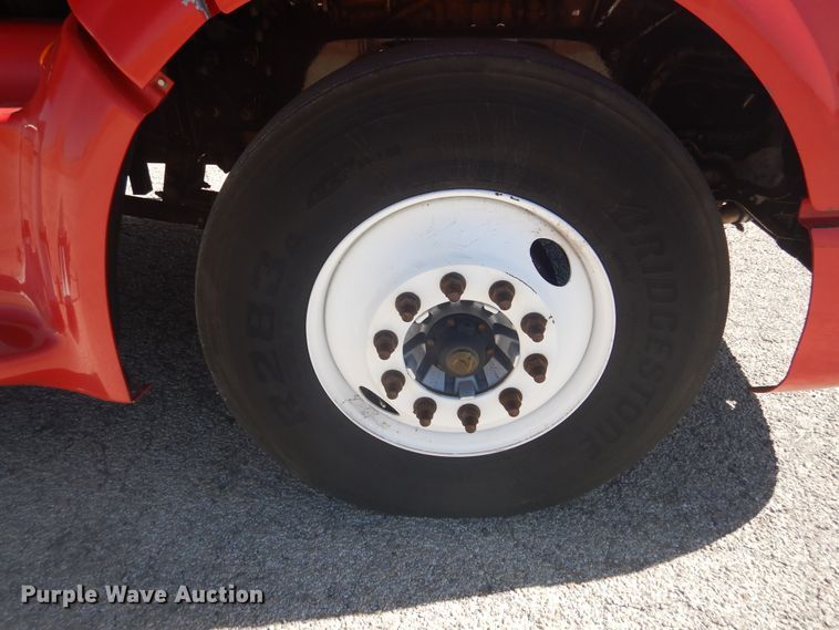 image for item GE9397 2008 Peterbilt 386 semi truck