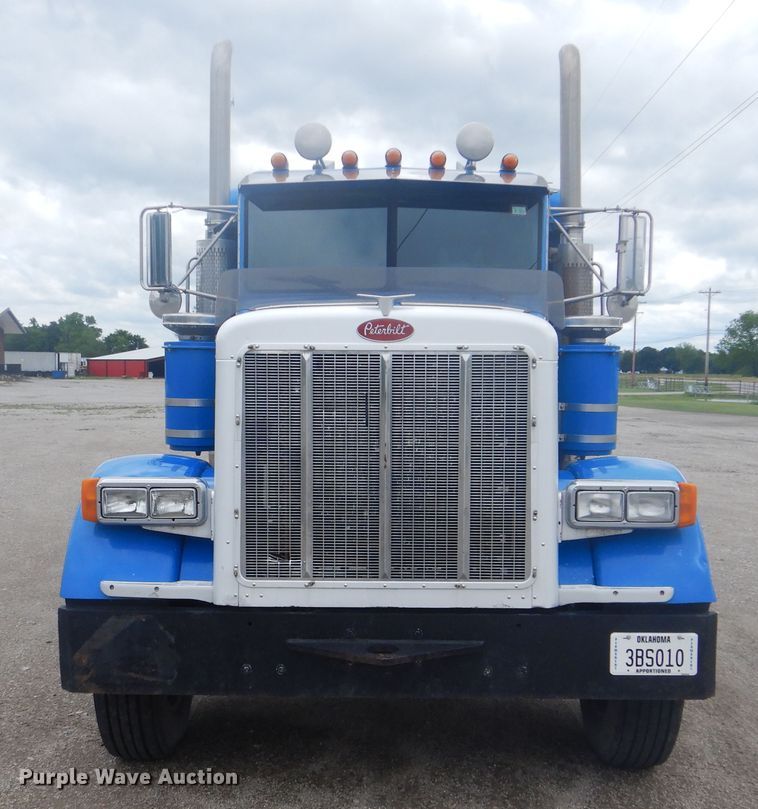 image for item GF9200 2003 Peterbilt 379 semi truck