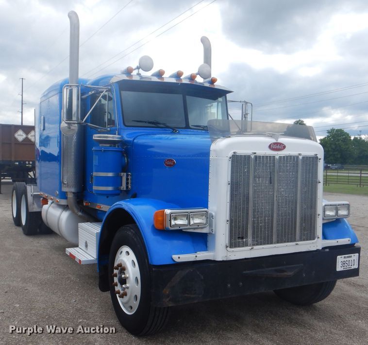 image for item GF9200 2003 Peterbilt 379 semi truck