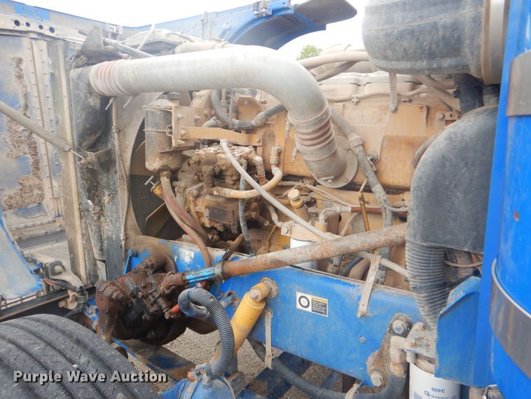 image for item GF9200 2003 Peterbilt 379 semi truck