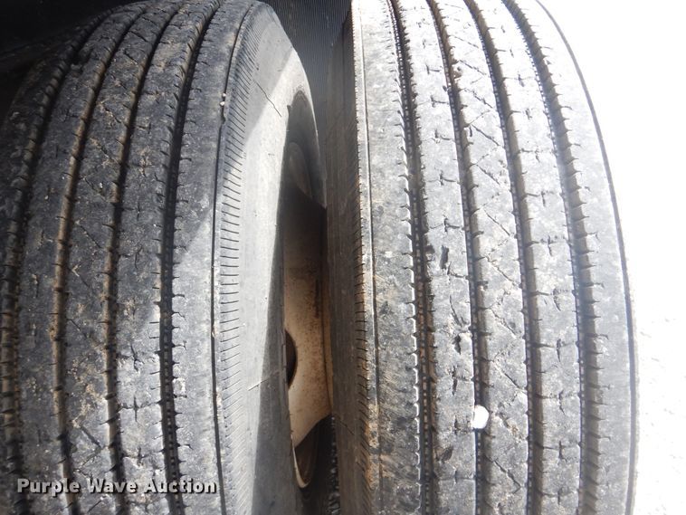 image for item GF9201 2015 Fontaine HAVSF12WSA flatbed trailer