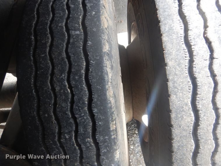 image for item GF9201 2015 Fontaine HAVSF12WSA flatbed trailer