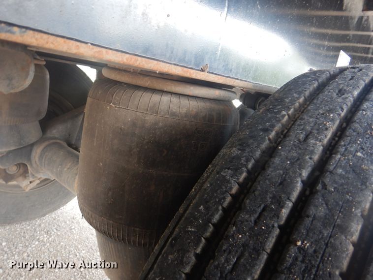 image for item GF9201 2015 Fontaine HAVSF12WSA flatbed trailer