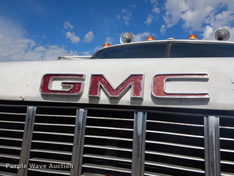 image for item GN9251 1978 GMC Brigadier semi truck