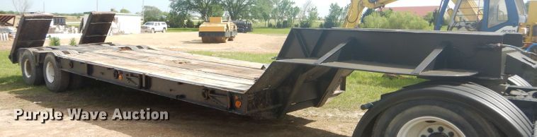 image for item GN9252 1974 Sloan lowboy equipment trailer