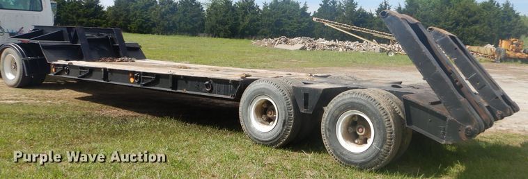 image for item GN9252 1974 Sloan lowboy equipment trailer