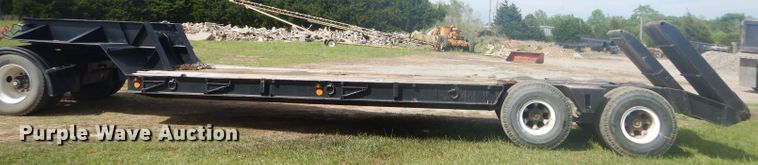 image for item GN9252 1974 Sloan lowboy equipment trailer