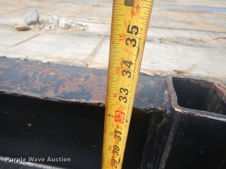 image for item GN9252 1974 Sloan lowboy equipment trailer