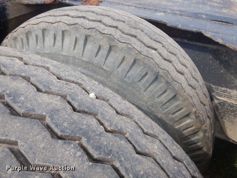 image for item GN9252 1974 Sloan lowboy equipment trailer