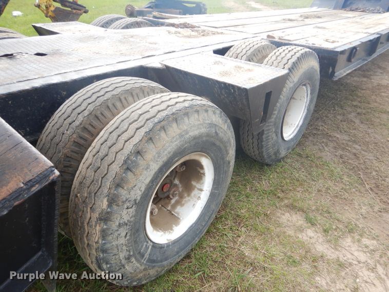 image for item GN9252 1974 Sloan lowboy equipment trailer