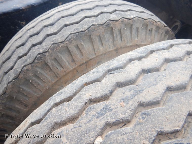 image for item GN9252 1974 Sloan lowboy equipment trailer