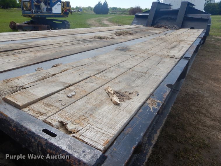image for item GN9252 1974 Sloan lowboy equipment trailer