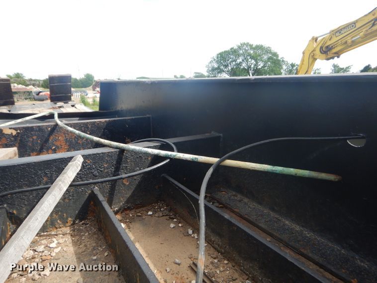 image for item GN9252 1974 Sloan lowboy equipment trailer