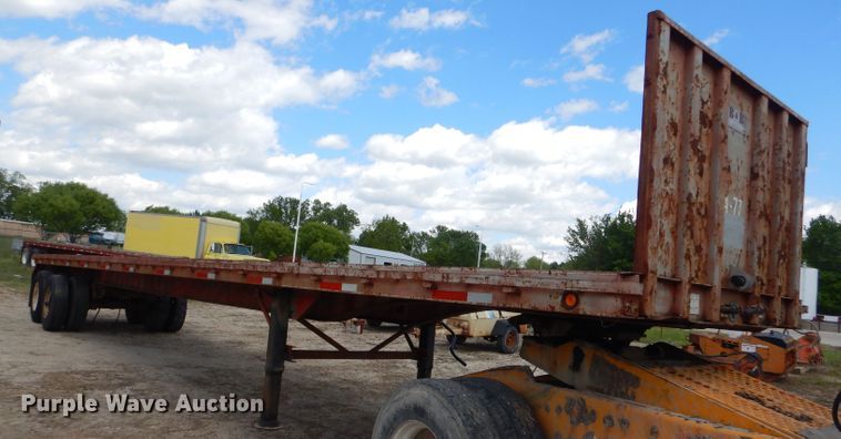 image for item GN9303 1978 Pullman flatbed trailer