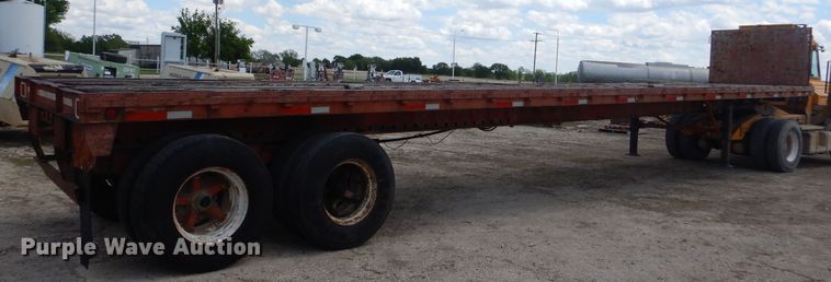 image for item GN9303 1978 Pullman flatbed trailer