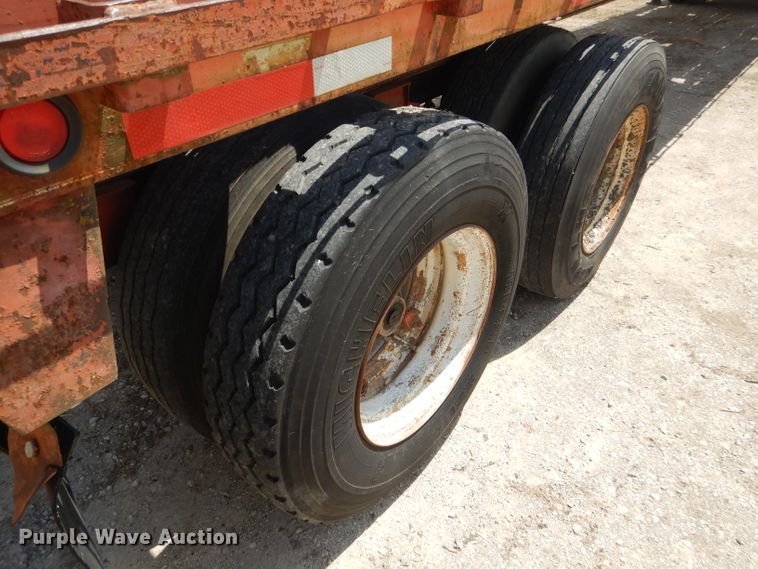 image for item GN9303 1978 Pullman flatbed trailer