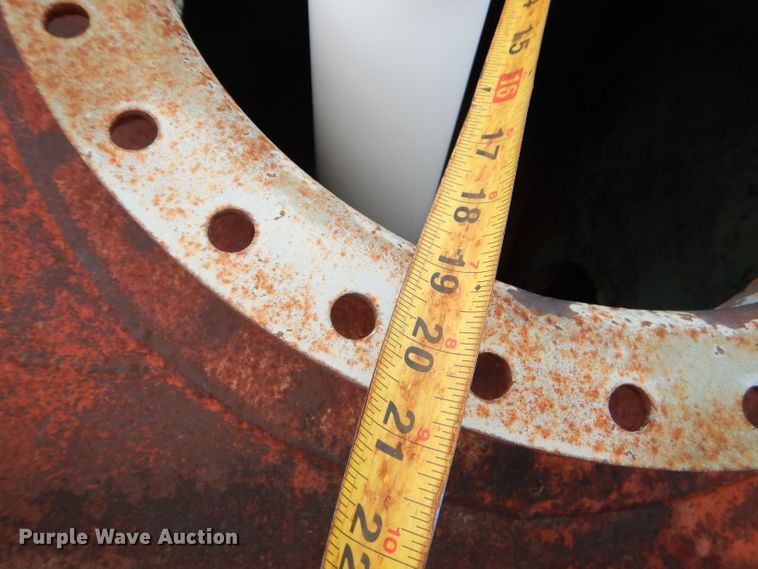 image for item GN9323 1976 Fruehauf tank trailer