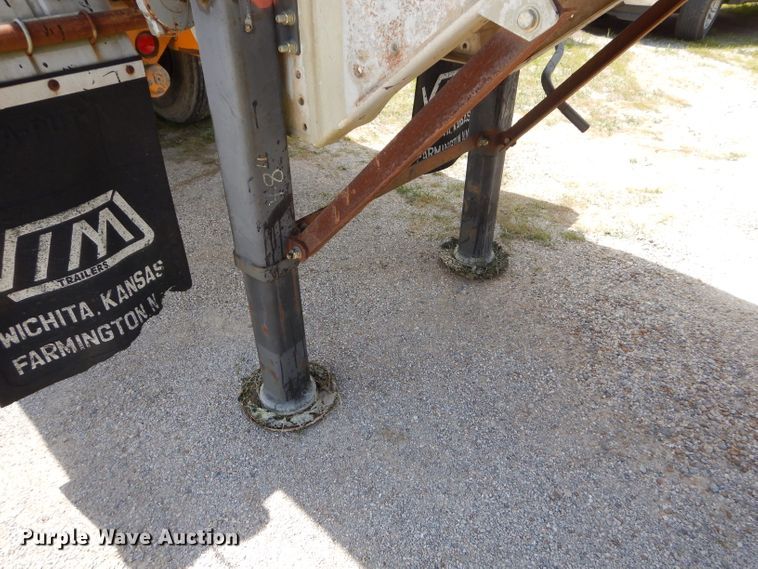 image for item GN9324 1986 VIM tank trailer