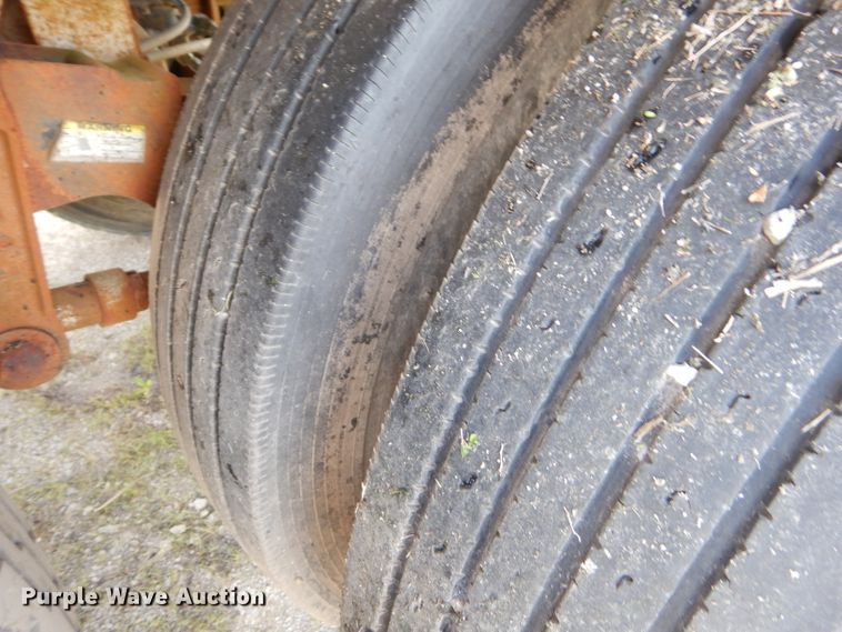 image for item GN9324 1986 VIM tank trailer