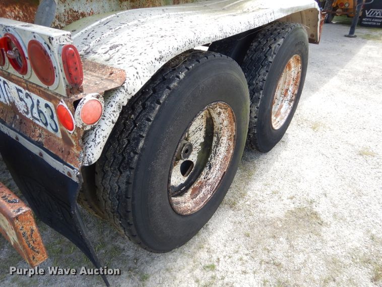 image for item GN9324 1986 VIM tank trailer