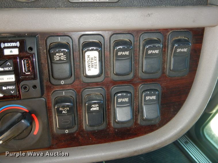 image for item GN9339 2014 Peterbilt 389 semi truck