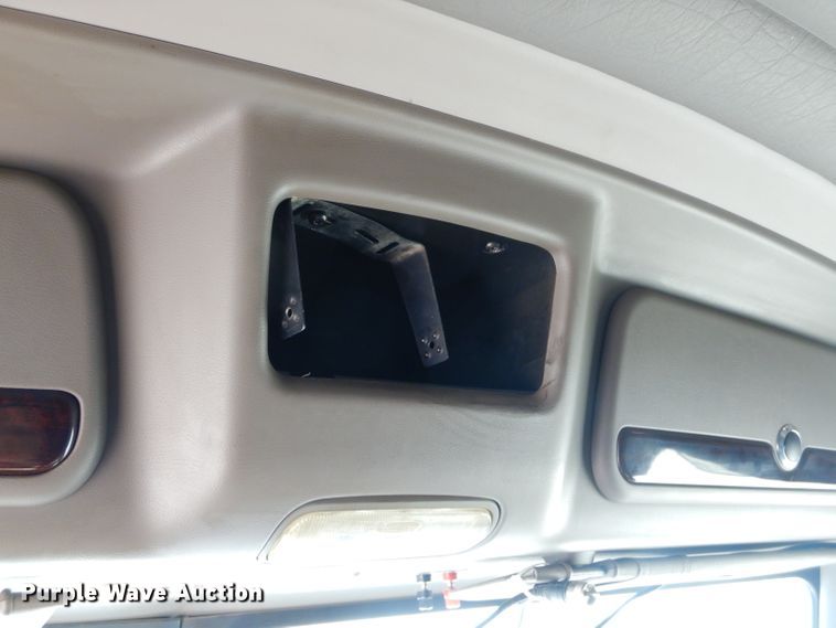 image for item GN9339 2014 Peterbilt 389 semi truck