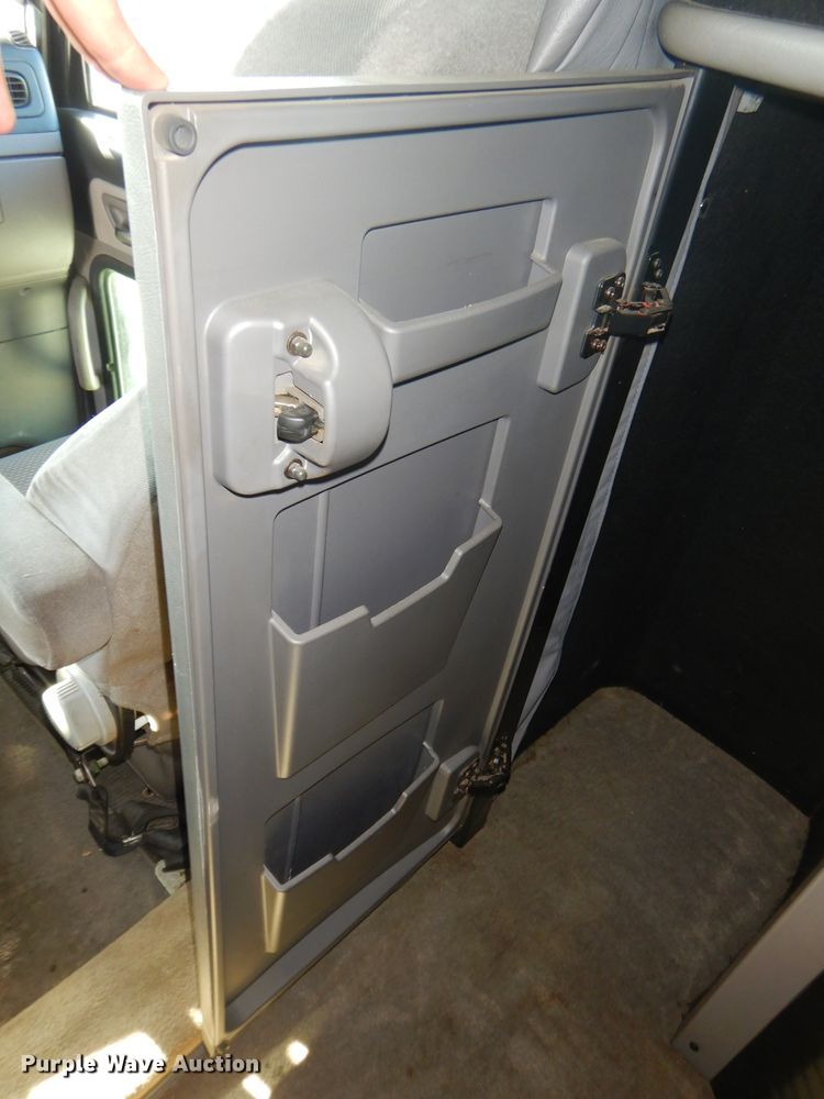 image for item GN9339 2014 Peterbilt 389 semi truck