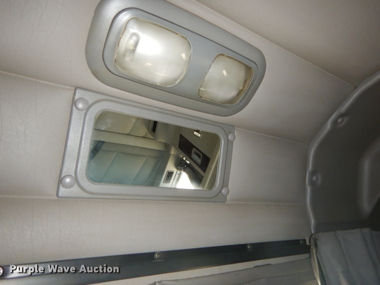 image for item GN9339 2014 Peterbilt 389 semi truck